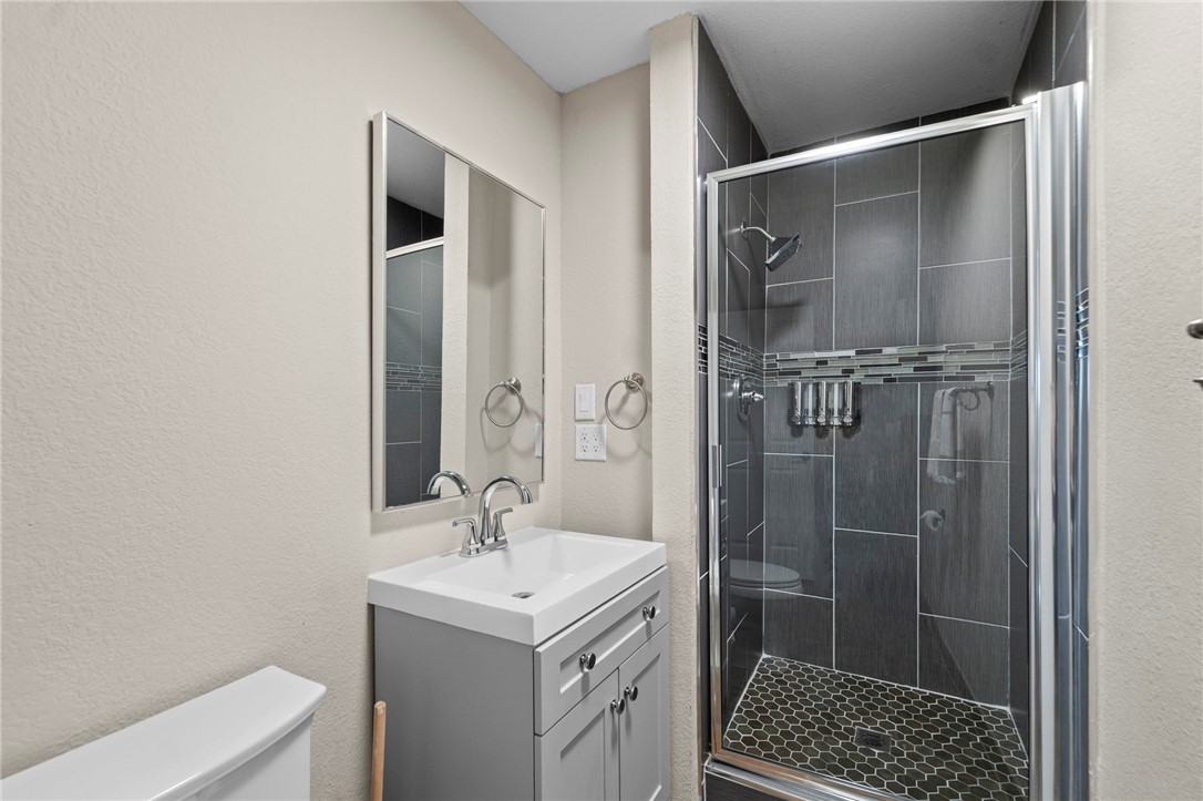 Chattin Valle Sub Cave Spgs - Residential