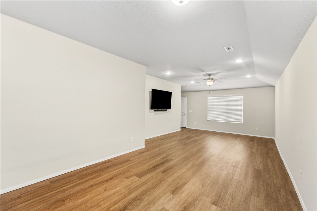 Creekside Meadows - Residential