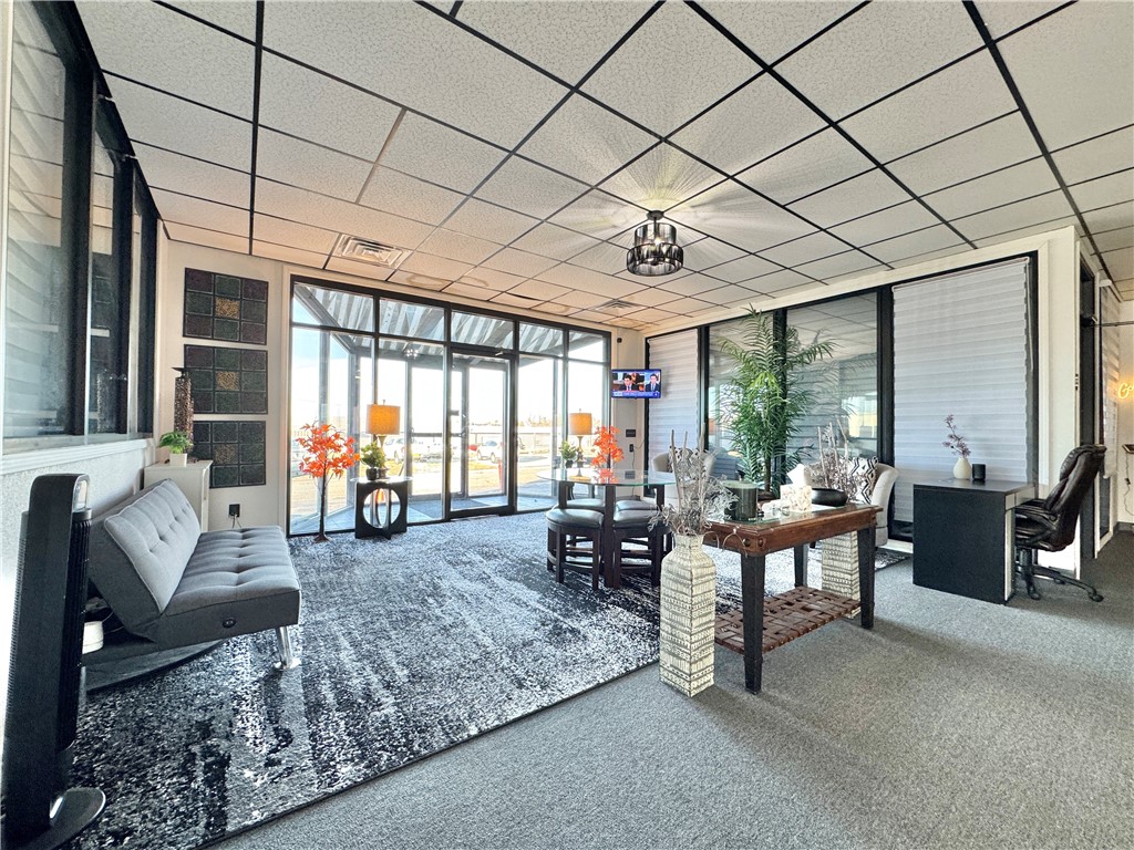 12-19-30 ROGERS - Commercial Lease