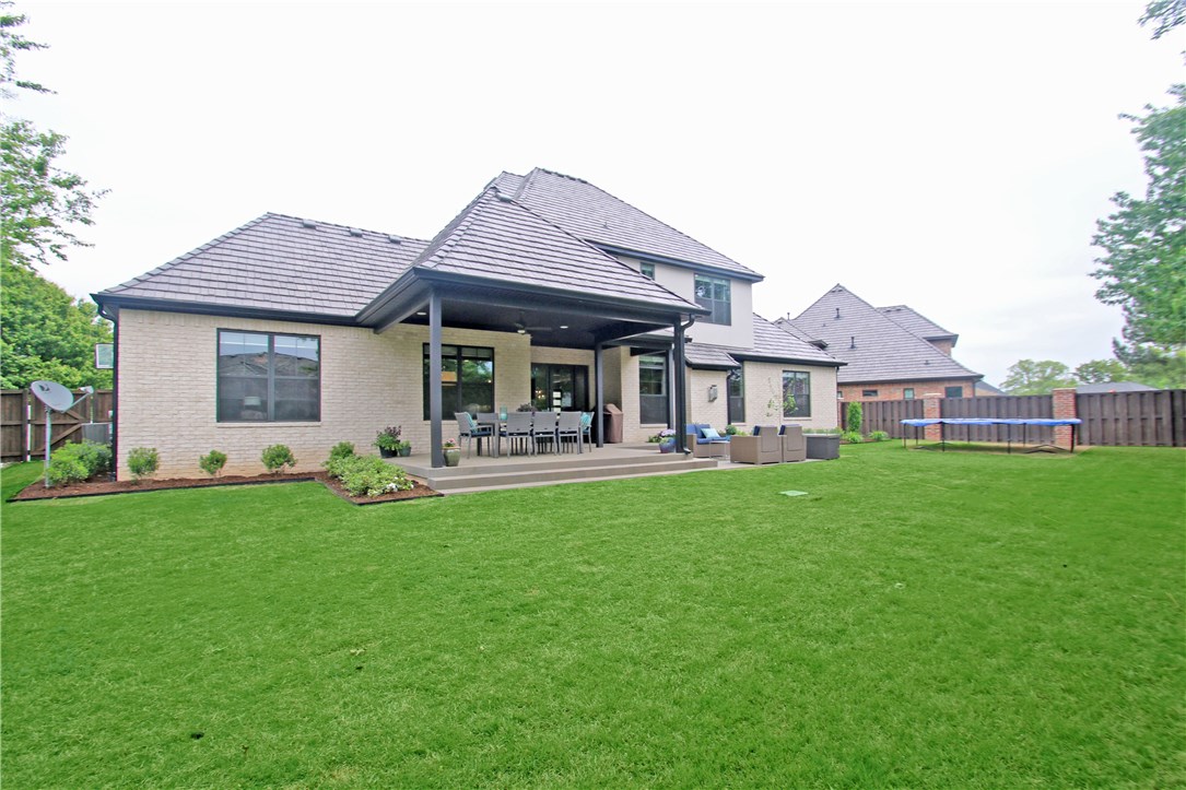 Pinnacle Golf & Cc Rogers - Residential