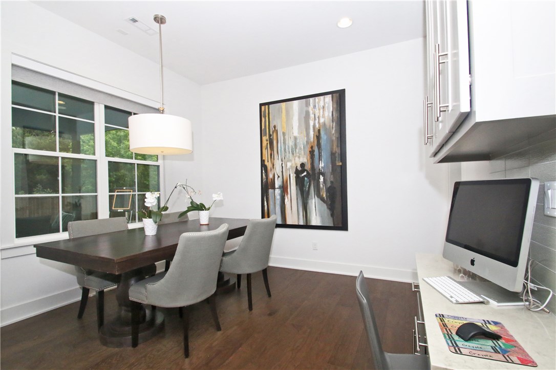 Pinnacle Golf & Cc Rogers - Residential