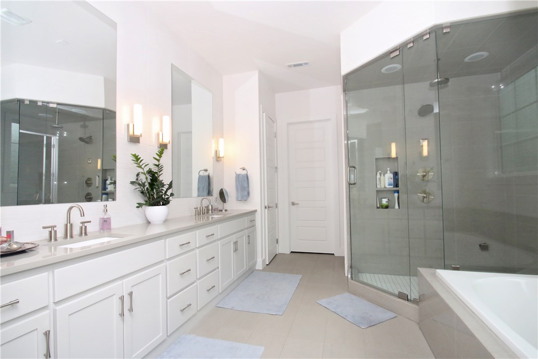 Pinnacle Golf & Cc Rogers - Residential