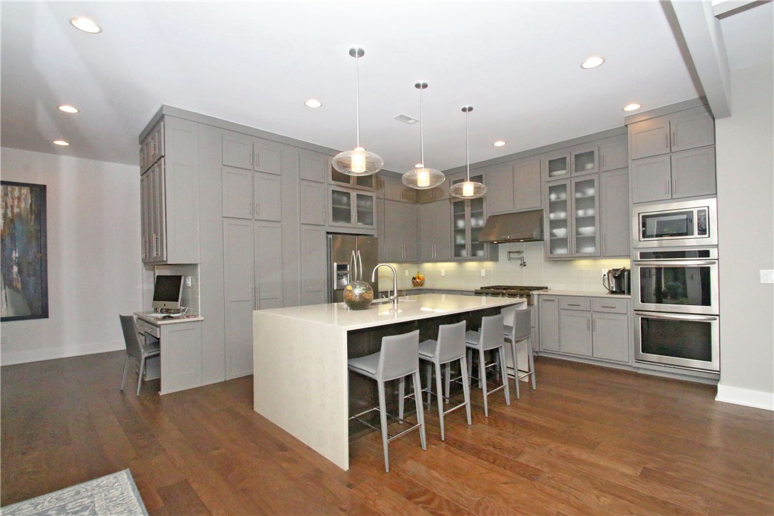 Pinnacle Golf & Cc Rogers - Residential