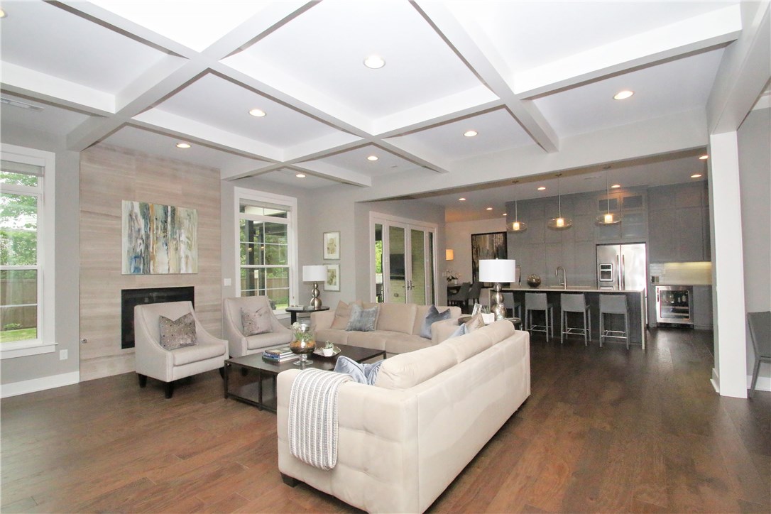 Pinnacle Golf & Cc Rogers - Residential