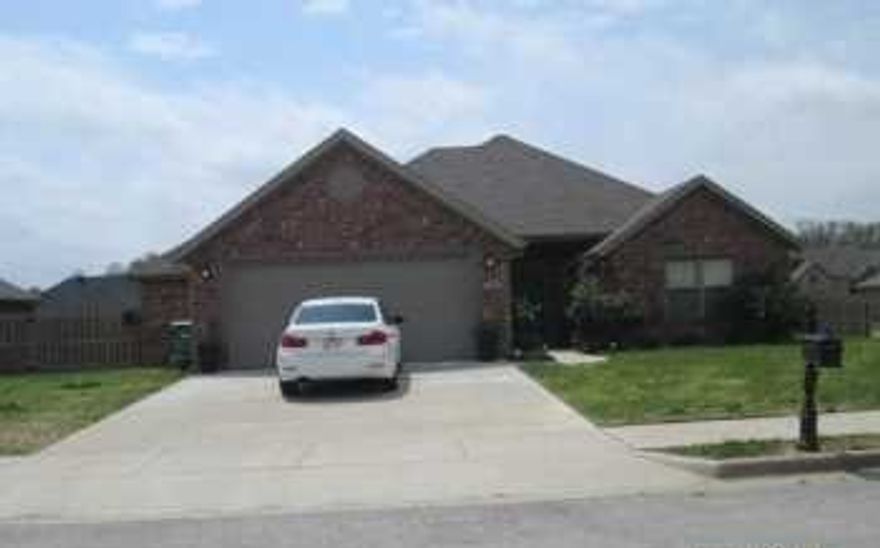 Four bedroom, 2 bath, 2 car garage all brick home with amenities such as a gas log fireplace, tiled shower, Jacuzzi tub, and stainless steal appliances.  This home has an open split floor plan and a 6 ft privacy fence for outdoor entertaining.