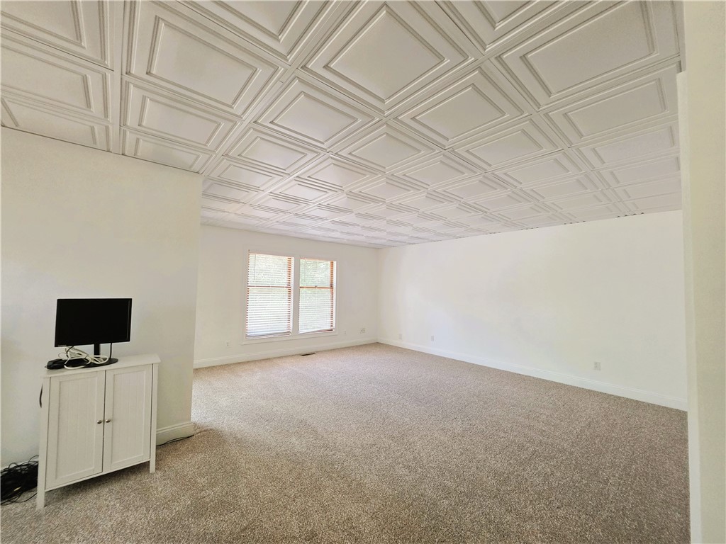 Townhouse Tct 3 A/K/A Drake - Residential Lease