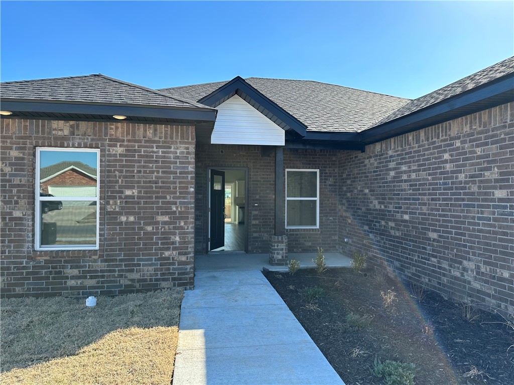 INVESTMENT opportunity. Current tenant holds a 12 month lease at $1,925.00/month. Centrally located in Centerton near schools and away from traffic, this home is an ideal choice as a rental investment or as a primary residence. Home is recently built, one level, 3 bedroom, 2 bath home with a large fenced yard. The home has an open concept, with an island in kitchen. Great family friendly neighborhood.
The home is currently being leased with a new tenant moving in at the end of the month. 45 day notice for tenant to evacuate is required if it will be used as a primary residence.
NO SHOWINGS until accepted offer. Property is tenant occupied, please do not disturb tenants.