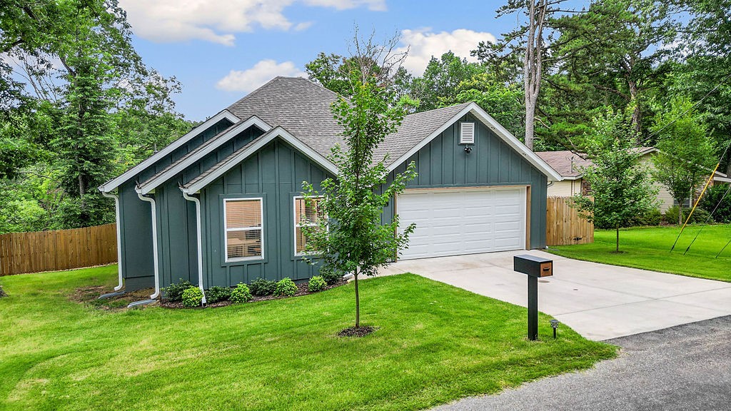 Nestled in the desirable Avondale Subdivision of Bella Vista, this pristine new-construction, single-level home offers 3 bedrooms and 2 full bathrooms across 1504?sq?ft of comfortably designed living space. Built in 2023, it balances modern finishes with effortless functionality on a 0.32-acre lot. Enjoy access to 7 scenic golf courses, 7 private lakes for boating and fishing, an extensive network of hiking and biking trails (including the Back 40 and Little Sugar), and multiple recreation centers with fitness facilities, indoor pools, tennis, and pickleball courts. Residents also benefit from parks, playgrounds, community events, and a wide variety of outdoor activitiesāall nestled in the natural beauty of the Ozarks.