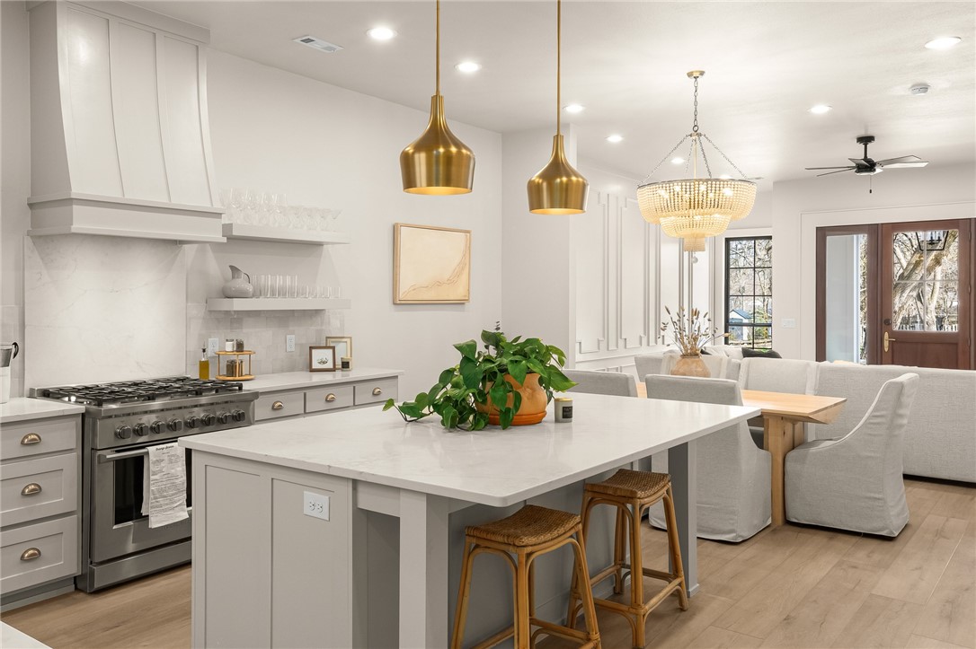 RAILROAD ADD-BENTONVILLE - Residential