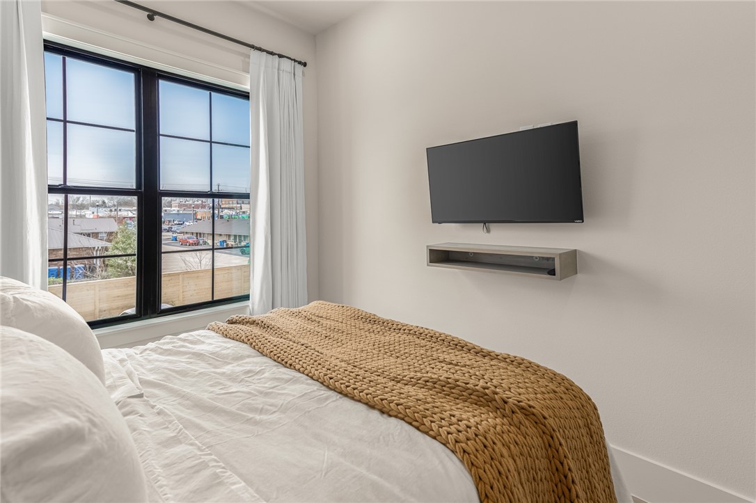 RAILROAD ADD-BENTONVILLE - Residential