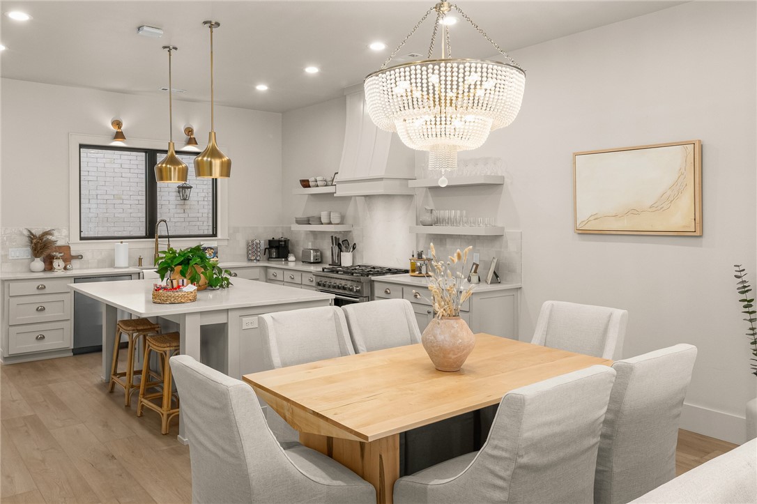 RAILROAD ADD-BENTONVILLE - Residential