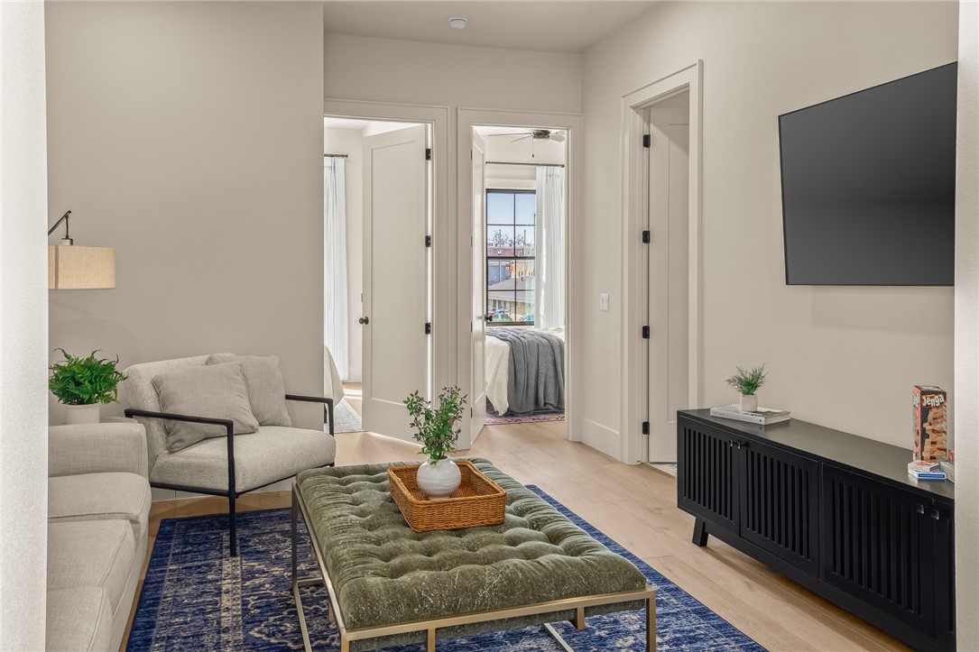 RAILROAD ADD-BENTONVILLE - Residential