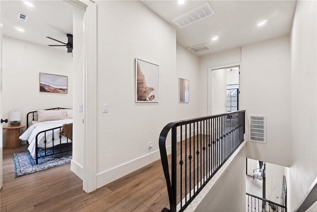 RAILROAD ADD-BENTONVILLE - Residential