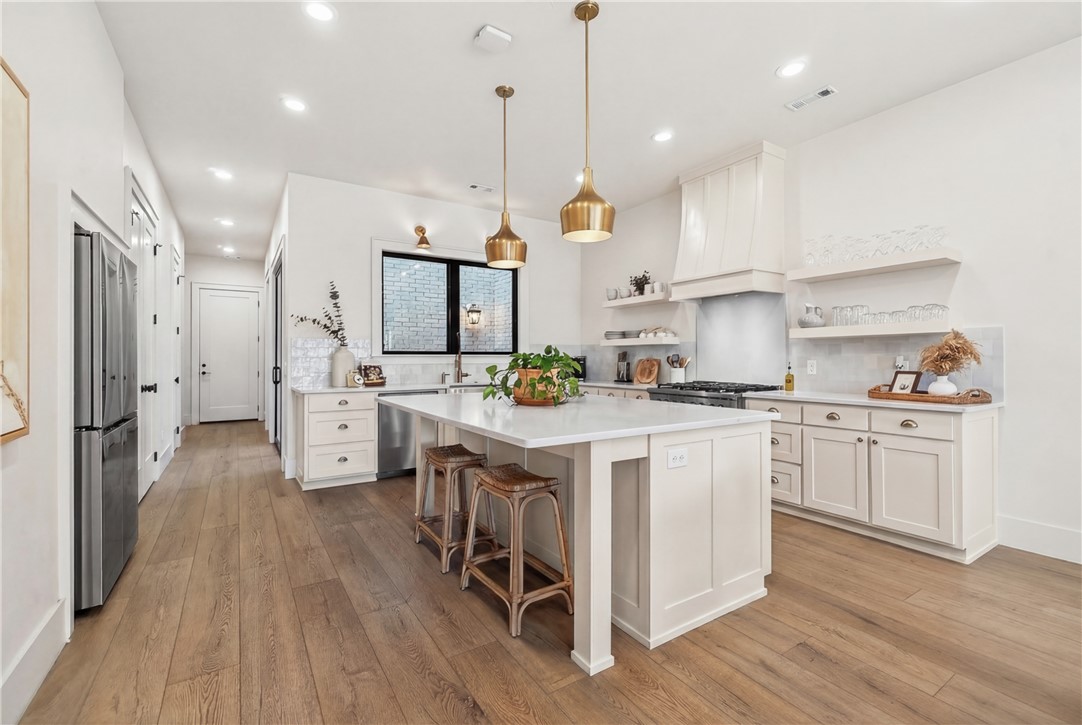 RAILROAD ADD-BENTONVILLE - Residential