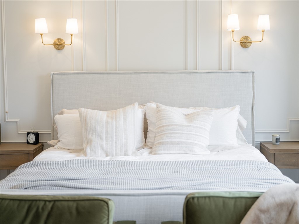 RAILROAD ADD-BENTONVILLE - Residential