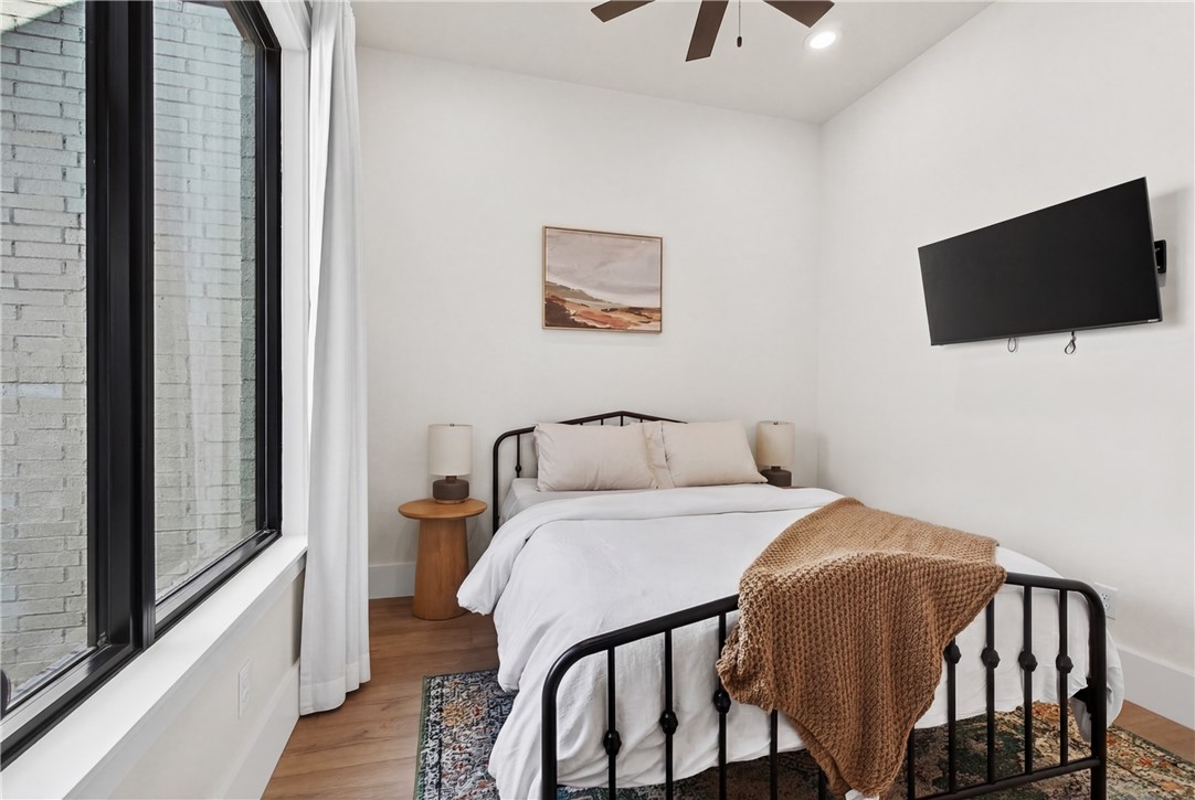 RAILROAD ADD-BENTONVILLE - Residential