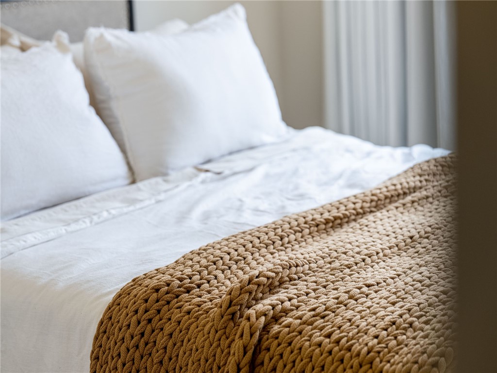 RAILROAD ADD-BENTONVILLE - Residential