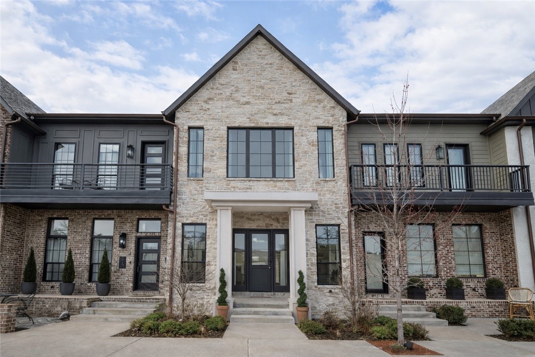 RAILROAD ADD-BENTONVILLE - Residential