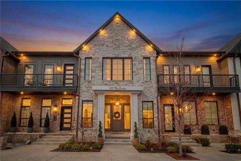 Photo of 222 SE B Street, Bentonville, AR 72712 (MLS # 1339396)