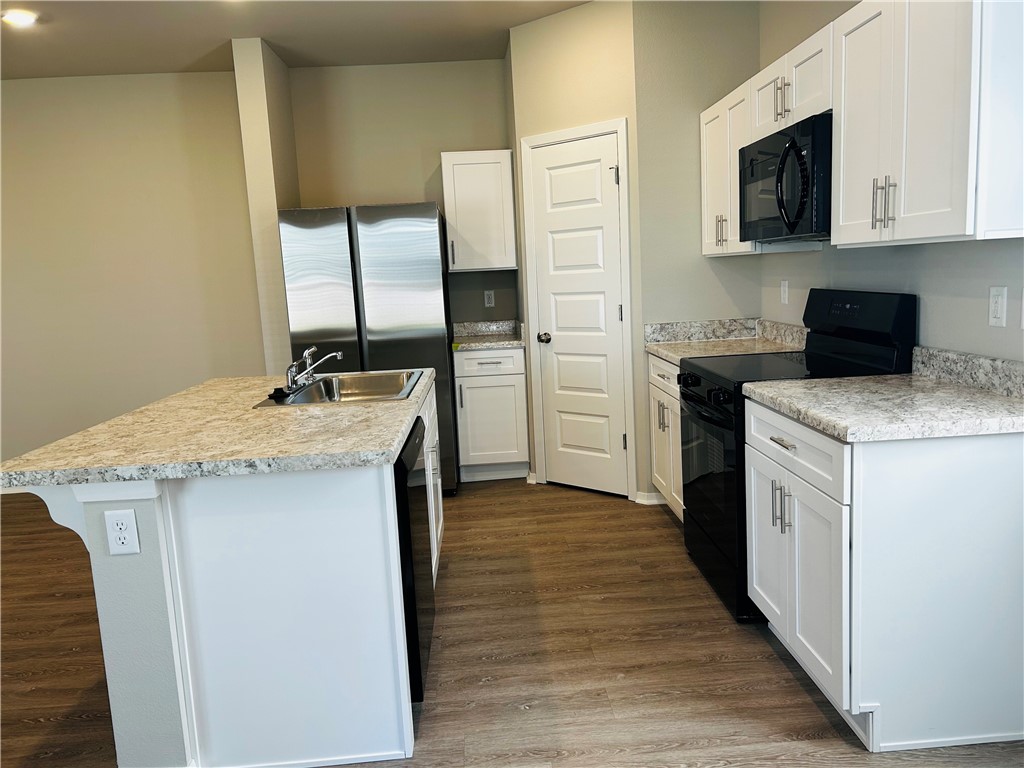 HOPE HILL - Residential Lease