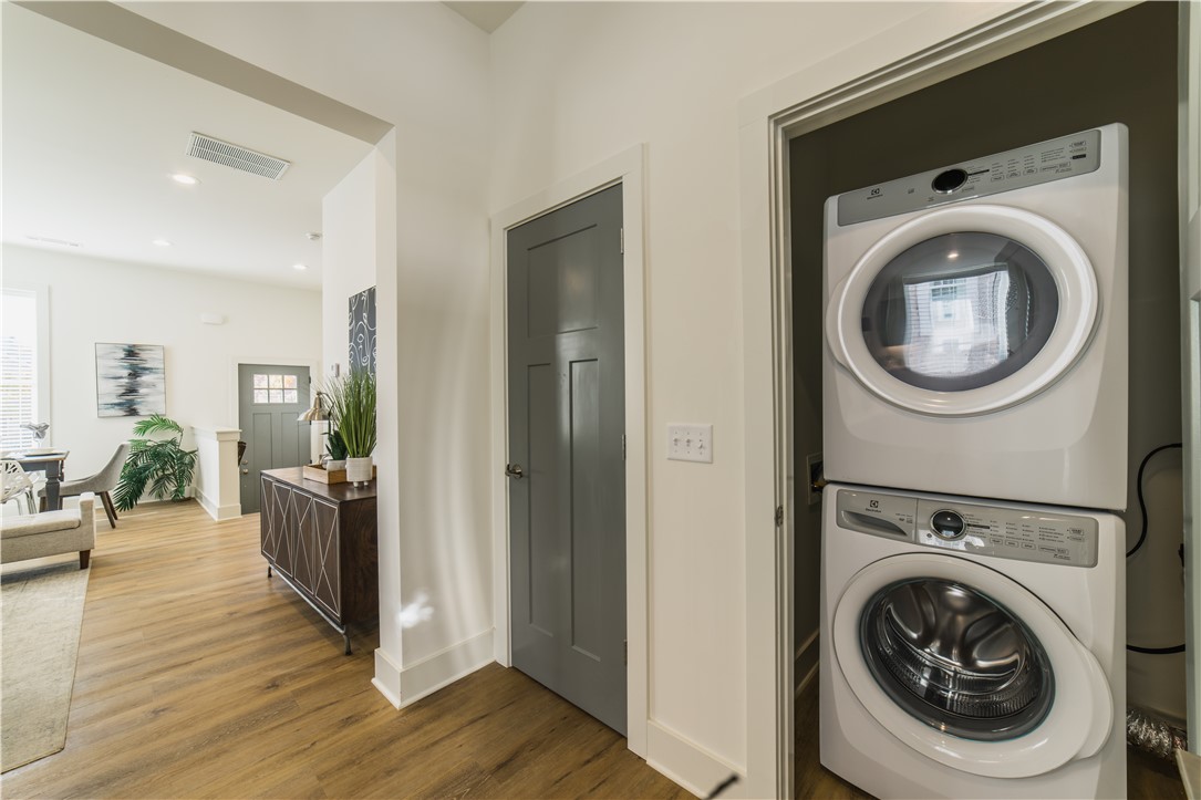 Hill Avenue Townhomes - Residential