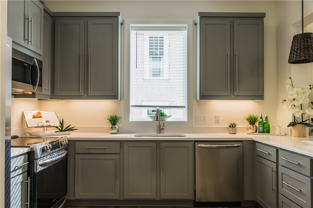 Hill Avenue Townhomes - Residential