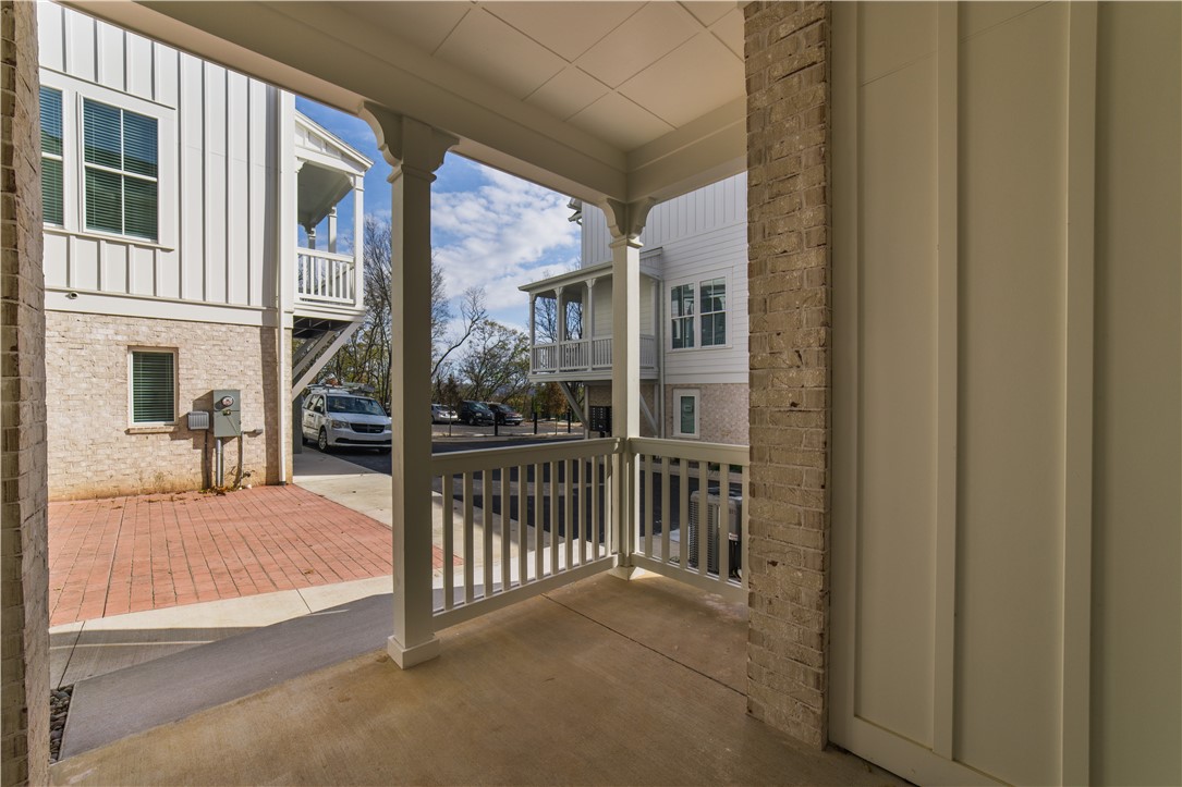 Hill Avenue Townhomes - Residential