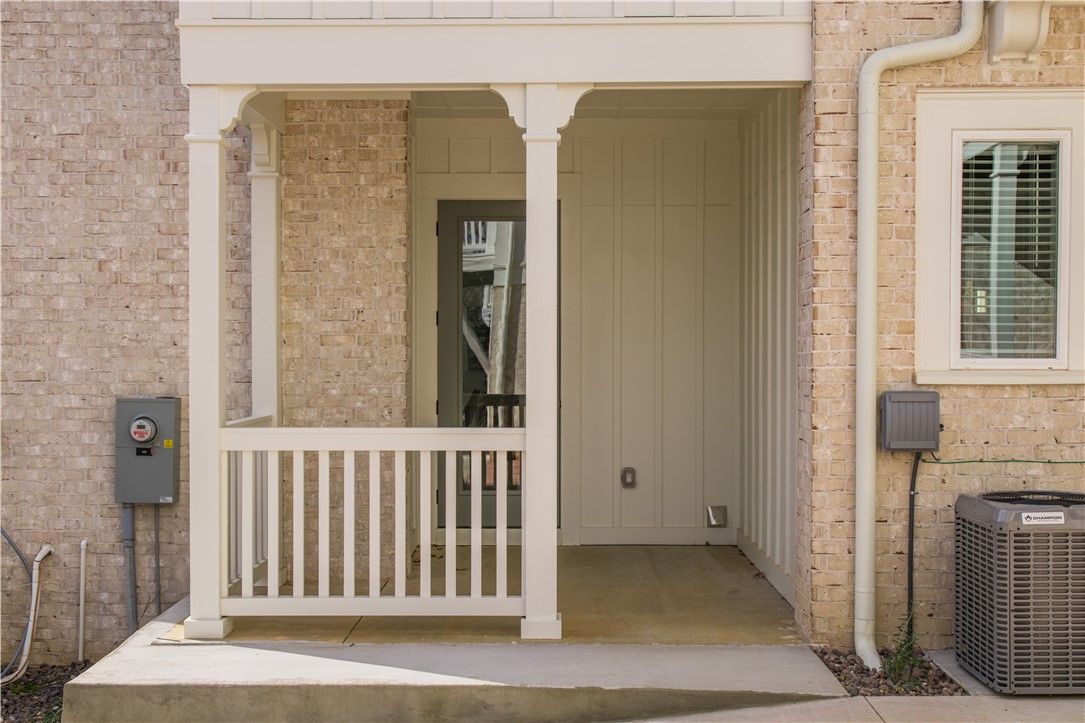 Hill Avenue Townhomes - Residential