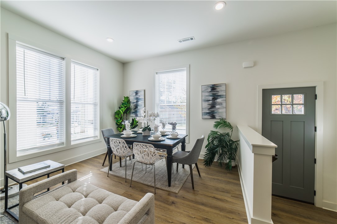 Hill Avenue Townhomes - Residential