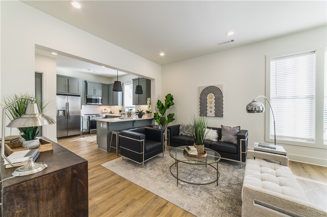 Hill Avenue Townhomes - Residential