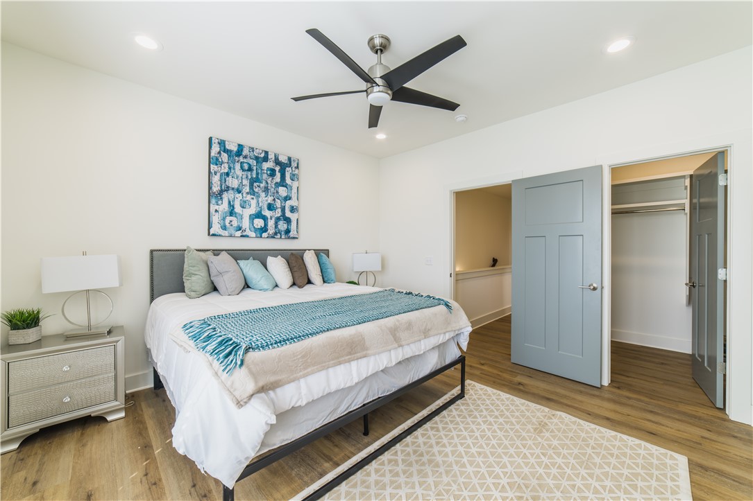 Hill Avenue Townhomes - Residential