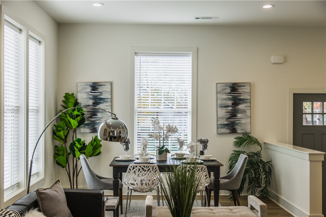 Hill Avenue Townhomes - Residential