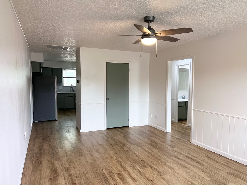 Dixieland Village 1st Add Rogers - Residential Lease