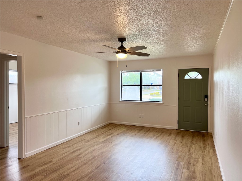 Dixieland Village 1st Add Rogers - Residential Lease