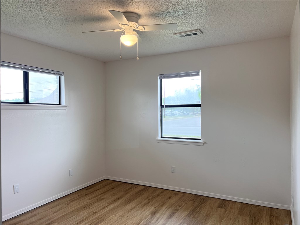 Dixieland Village 1st Add Rogers - Residential Lease