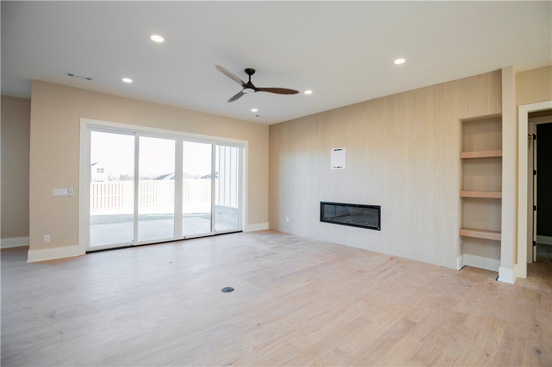 Aurora Sub Ph 3 Bentonville - Residential