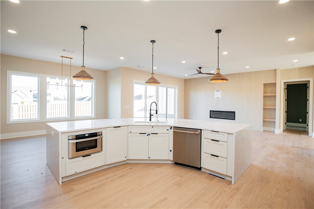 Aurora Sub Ph 3 Bentonville - Residential