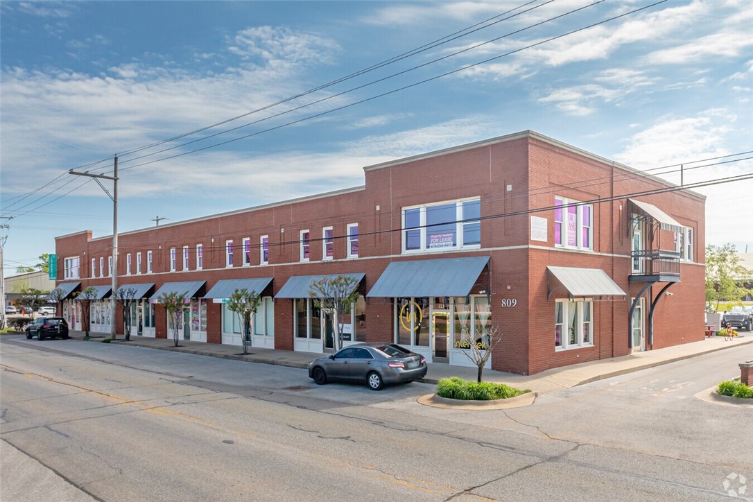 French Add-Bentonville - Commercial Lease