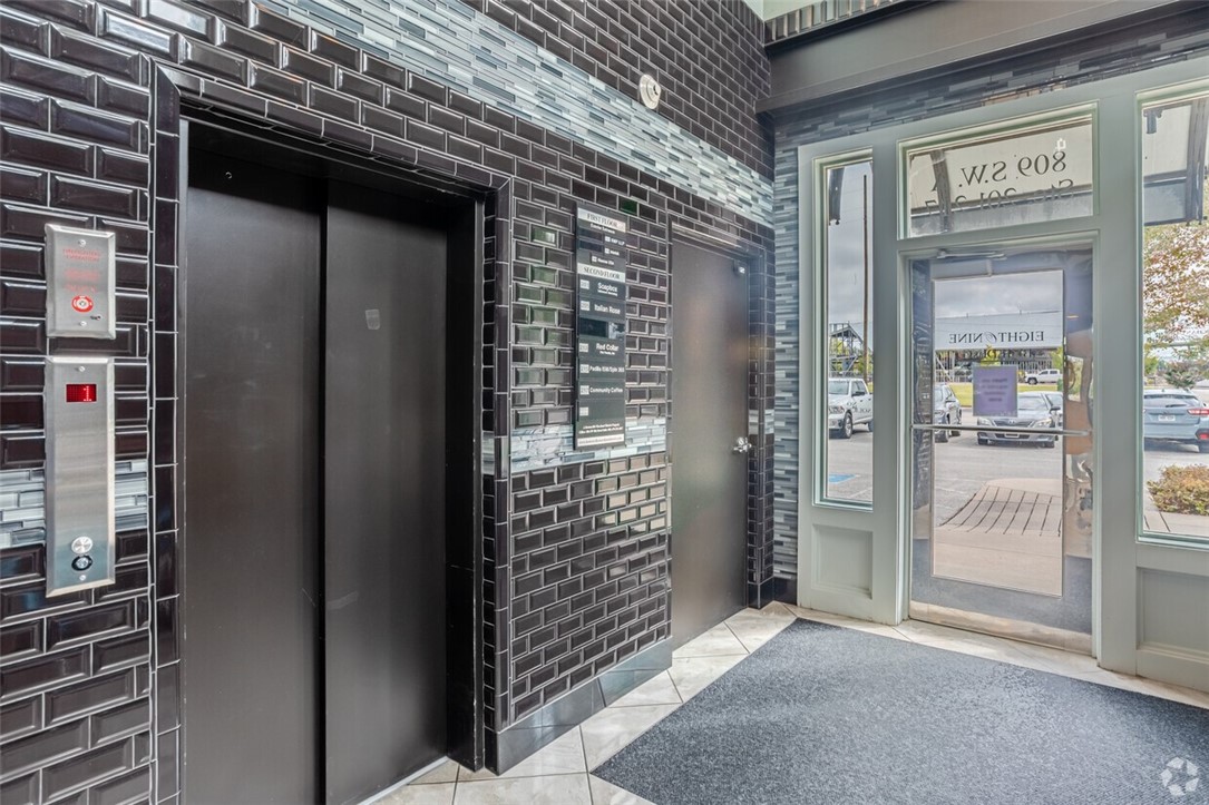 French Add-Bentonville - Commercial Lease
