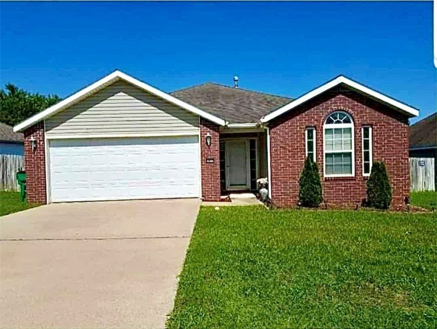 Welcome to your new home in desirable Springdale. This 3 bedroom 2 bath home offers a bright, open-concept living area that's perfect for both relaxing and entertainment.  Gas chimney, recessed lights, luxury vinyl floors and wood paneling design in living room. Kitchen was recently remodeled in 2023 with granite countertops and stainless steel appliances. Which will convey with the sale of property. Covered back patio was added in 2023 with recessed lighting and fans. Perfect for outdoor living and entertainment. Split floor plan, freshly painted main bathroom, walk in closets in main bedroom, storm door and much more. Don't miss out on this charming home!