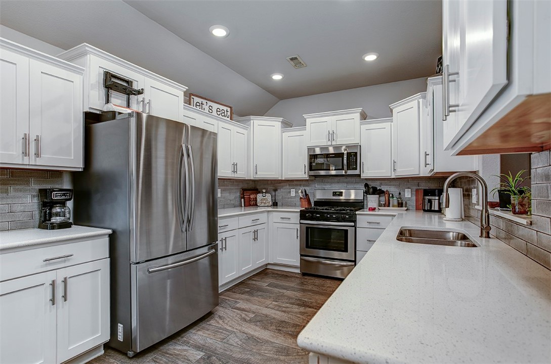 Belle Meade Sub Ph I & Ii - Residential