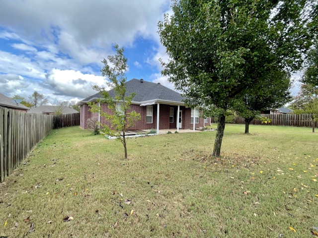 Crofton Manor Sub - Residential Lease