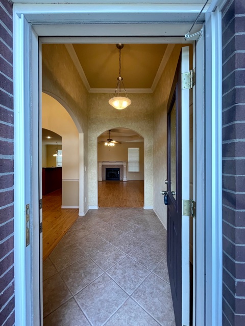 Crofton Manor Sub - Residential Lease