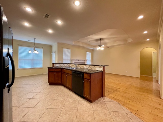 Crofton Manor Sub - Residential Lease