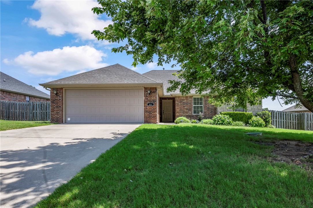 This centrally located home makes everything in NW Arkansas so convenient! Easy 15 minute drive to XNA, shopping, Bentonville and Fayetteville. The families enjoy all the conveniences of Weatherton subdivision including the neighborhood pool and playground. The open floor plan and large windows makes the home live large. The spacious kitchen features stainless appliances, granite counter tops, nice pantry and eat in kitchen that opens to the living room. The primary suite has 3 spacious closets, double sinks, whirlpool tub and walkin shower. The large yard has lovely landscaping and large trees in front. Donāt miss the beautiful home in the Rogers school district.