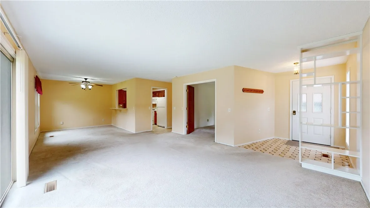 Bella Vista, Arkansas 72714, United States, 3 Bedrooms Bedrooms, ,2 BathroomsBathrooms,Residential,Pending,152495