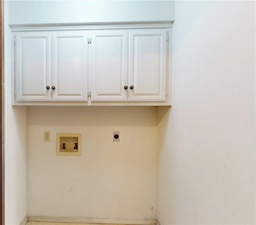 Bella Vista, Arkansas 72714, United States, 3 Bedrooms Bedrooms, ,2 BathroomsBathrooms,Residential,Pending,152495