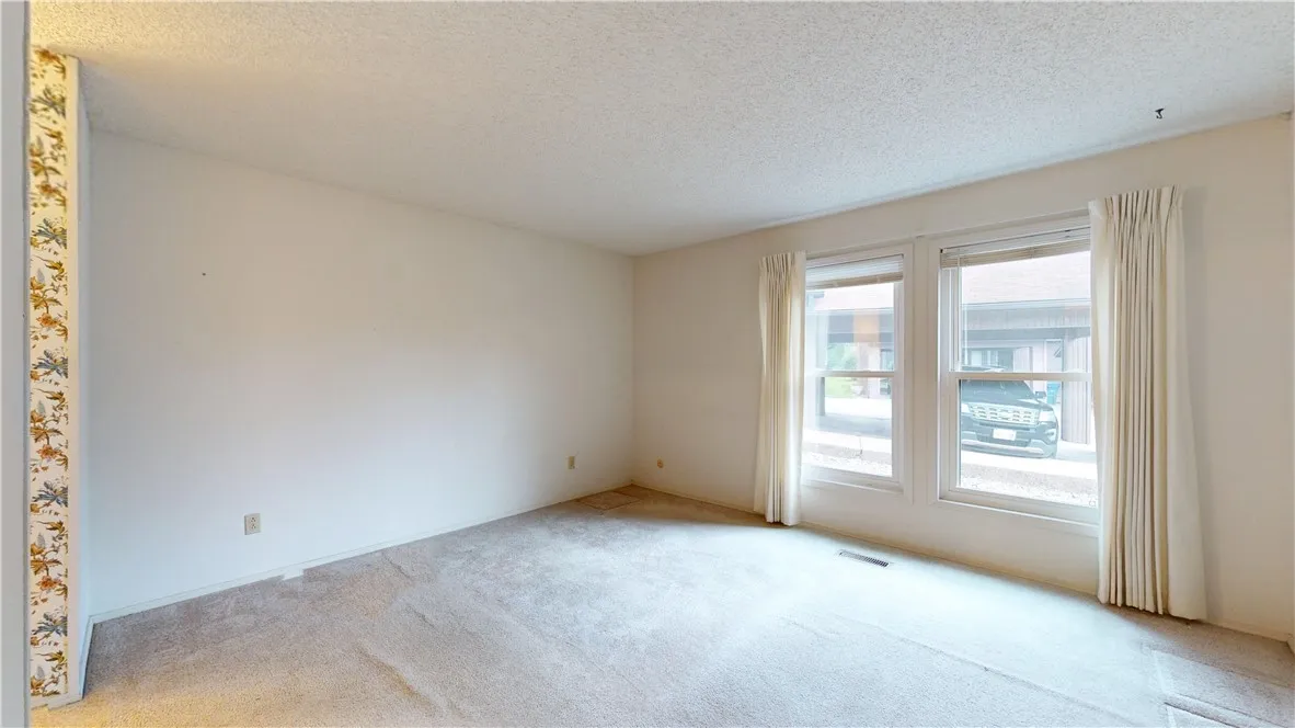 Bella Vista, Arkansas 72714, United States, 3 Bedrooms Bedrooms, ,2 BathroomsBathrooms,Residential,Pending,152495