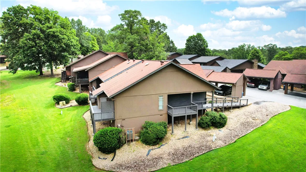 Bella Vista, Arkansas 72714, United States, 3 Bedrooms Bedrooms, ,2 BathroomsBathrooms,Residential,Pending,152495