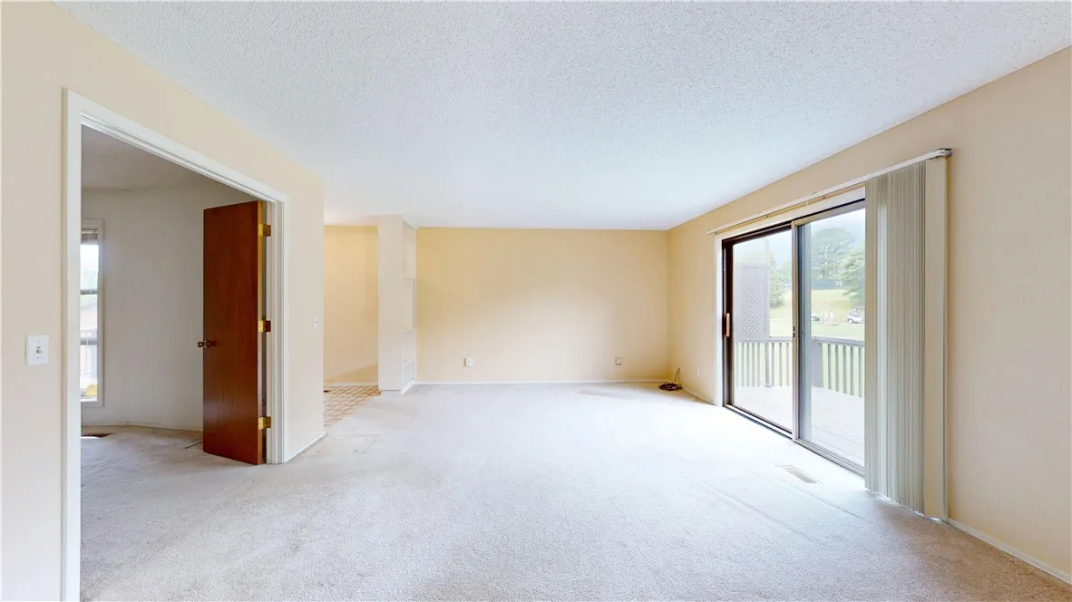 Bella Vista, Arkansas 72714, United States, 3 Bedrooms Bedrooms, ,2 BathroomsBathrooms,Residential,Pending,152495